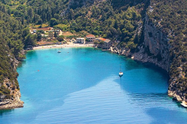 Pokrivenik, Hvar